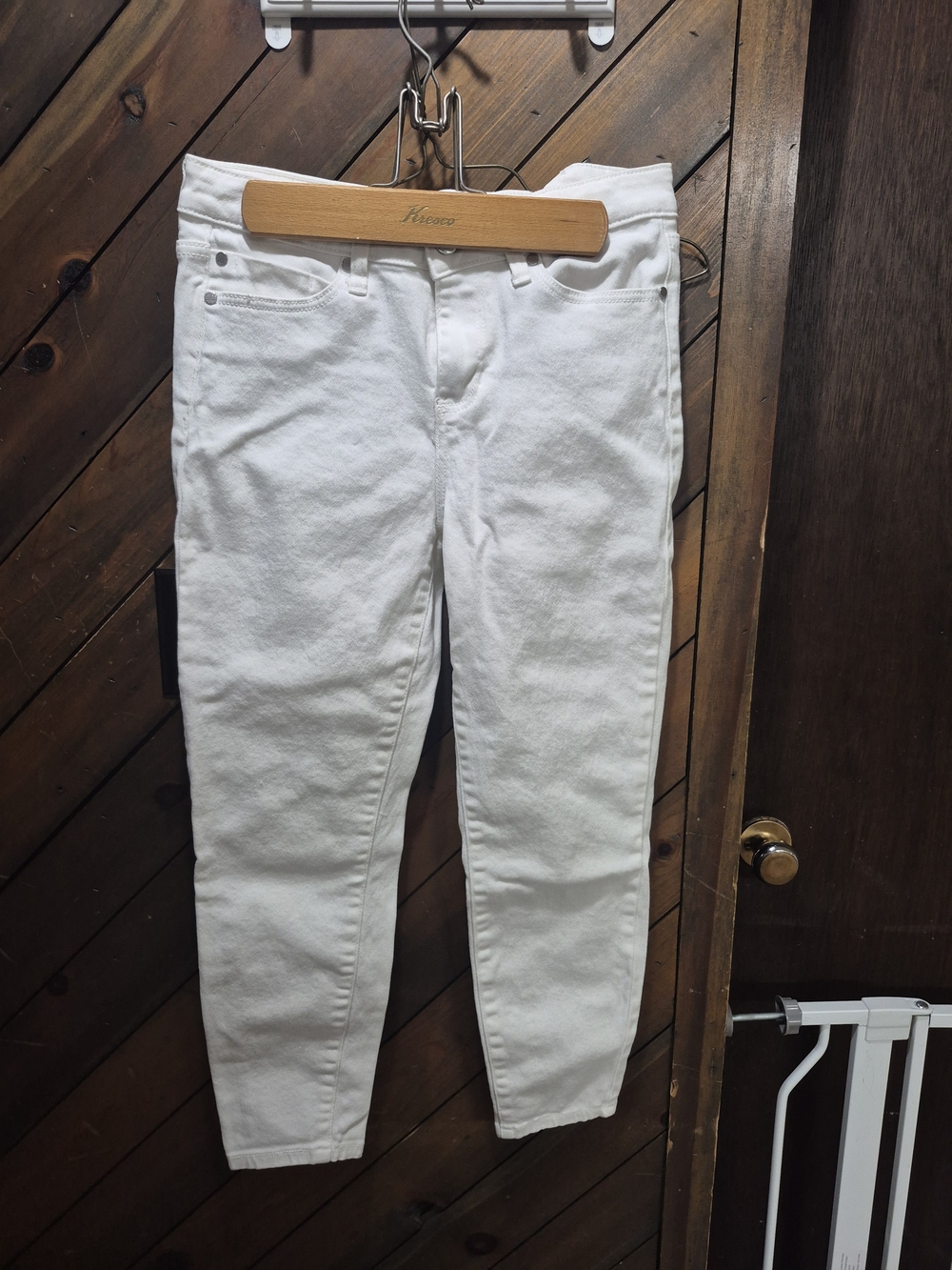 Liverpool Jeans Company Bright White Stretch Capri Crop Jeans Size 6/28